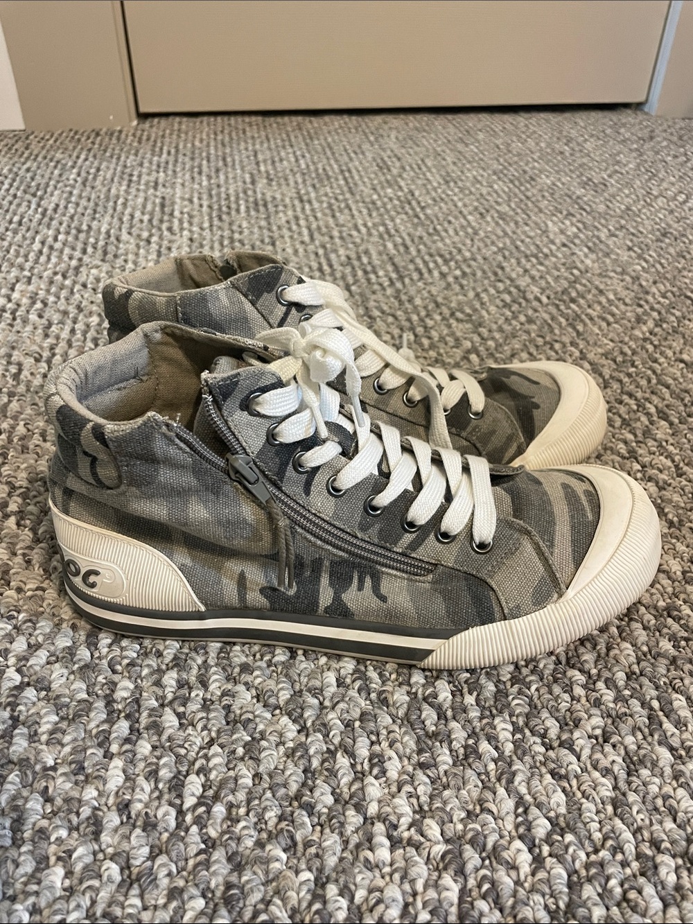 Rocket Dog Gray Camouflage High-Top Sneakers